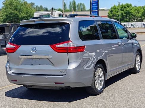 Used 2015 Toyota Sienna Limited Premium AWD/4WD image 7