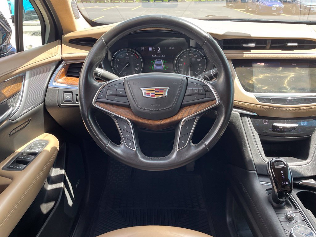 Used 2021 Cadillac XT5 Premium Luxury w/ Platinum Package AWD/4WD image 13