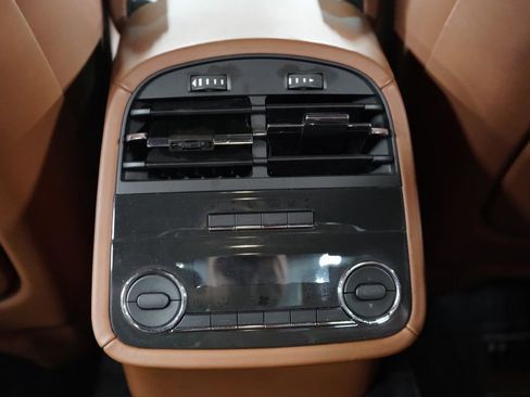 Used 2014 Maserati Quattroporte GTS RWD image 24