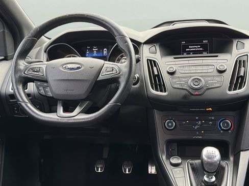 Used 2016 Ford Focus ST FWD image 8
