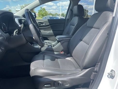 Used 2019 GMC Acadia SLT image 9