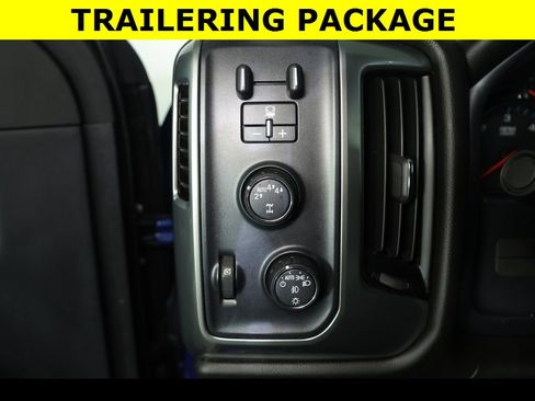 Used 2018 Chevrolet Silverado 1500 LT w/ All Star Edition image 13