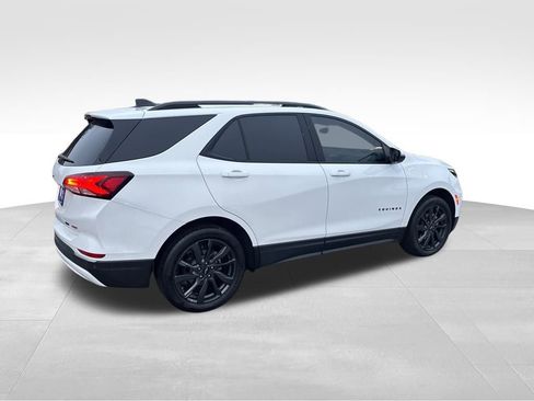Used 2023 Chevrolet Equinox RS w/ RS Leather Package image 7