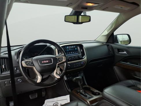 Used 2018 GMC Canyon Denali image 10