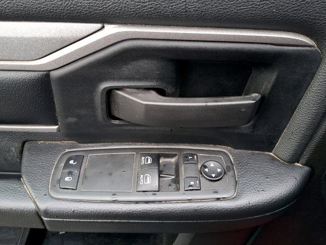 Used 2022 RAM 3500 Tradesman AWD/4WD image 12