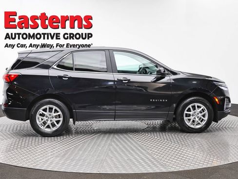 Used 2024 Chevrolet Equinox LT AWD/4WD image 4