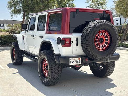 Used 2018 Jeep Wrangler Unlimited Rubicon AWD/4WD image 5