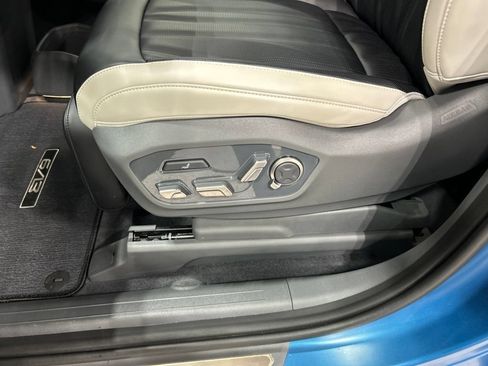 Certified 2024 Kia EV9 GT-Line AWD/4WD image 12