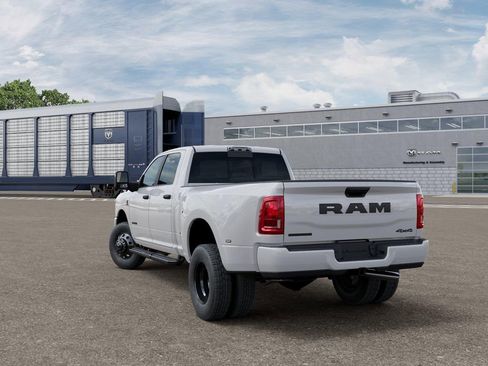 New 2026 RAM 3500 Big Horn AWD/4WD image 3