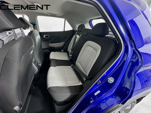Used 2026 Hyundai Venue SEL FWD image 33