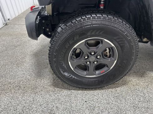 Used 2020 Jeep Gladiator Rubicon image 6