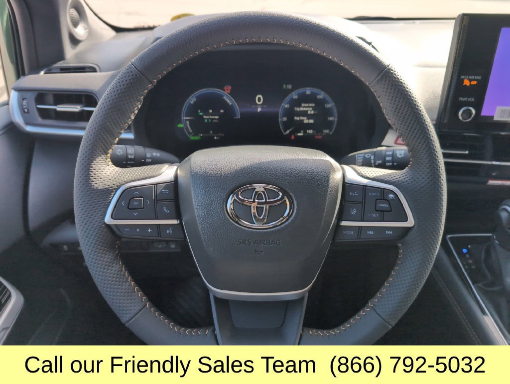 New 2026 Toyota Sienna XLE Woodland Edition AWD/4WD image 14