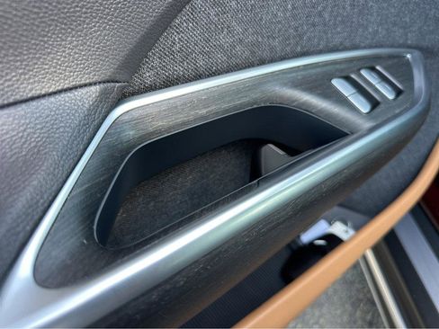 Used 2023 Lucid Air Touring image 32