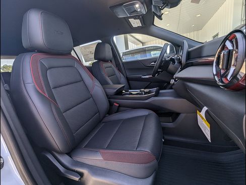 New 2027 Chevrolet Equinox RS w/ LPO, Floor Liner Package AWD/4WD image 13