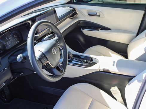 Used 2026 Toyota Crown w/ Advanced Technology Package AWD/4WD image 19