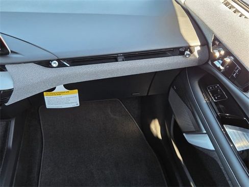 New 2025 Cadillac Optiq Luxury 1 image 16