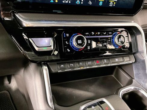 Used 2022 GMC Sierra 1500 Denali w/ Denali Reserve Package RWD image 15