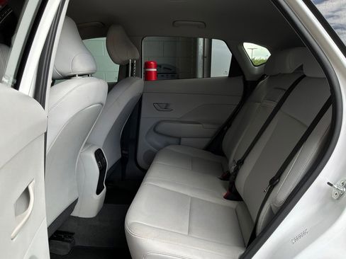 Used 2024 Hyundai Kona SEL AWD/4WD image 11