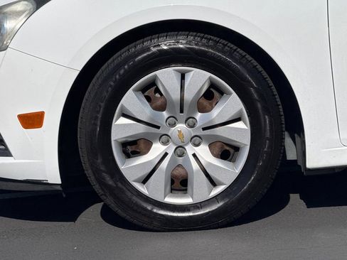 Used 2012 Chevrolet Cruze LS w/ Connectivity Package FWD image 15