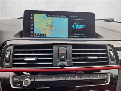 Used 2019 BMW 230i Convertible RWD image 10