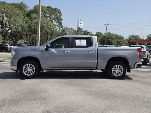 Used 2024 Chevrolet Silverado 1500 LT w/ Convenience Package II RWD image 3