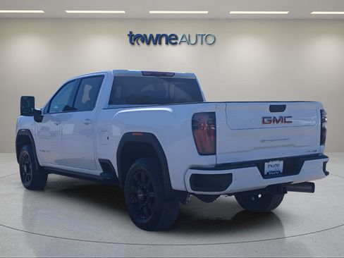 Used 2026 GMC Sierra 2500 AT4 w/ AT4 Premium Plus Package AWD/4WD image 4