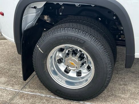 New 2026 Chevrolet Silverado 3500 LT w/ Texas Edition image 14