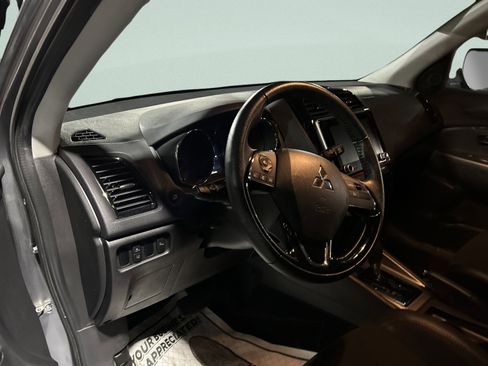 Used 2024 Mitsubishi Outlander Sport SE image 13