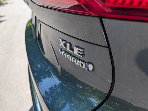 Used 2021 Toyota Venza XLE w/ Softex Package AWD/4WD image 15