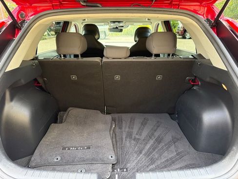 Certified 2024 Kia Niro LX FWD image 29