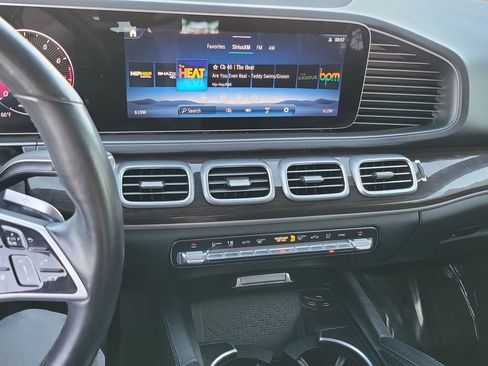 Used 2024 Mercedes-Benz GLE 350 4MATIC w/ 3rd Row Seat Package image 9