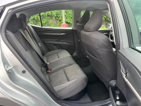 Used 2025 Toyota Camry LE FWD image 16