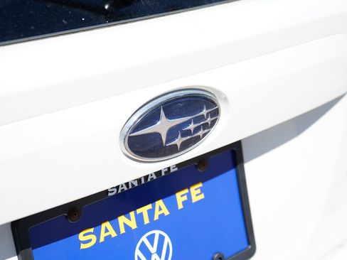 Used 2021 Subaru Crosstrek 2.0i Premium AWD/4WD image 11