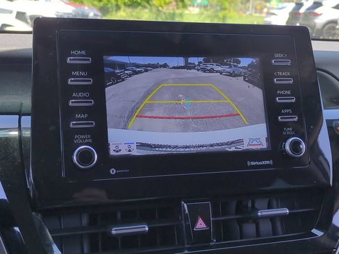 Used 2024 Toyota Camry SE FWD image 19