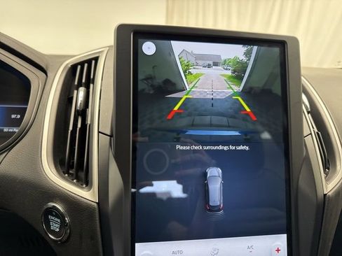 Used 2022 Ford Edge SEL w/ Convenience Package image 29