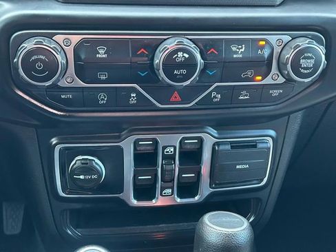 Used 2020 Jeep Gladiator Sport w/ Quick Order Package 24S image 30