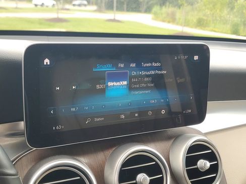 Used 2020 Mercedes-Benz GLC 300 4MATIC image 24