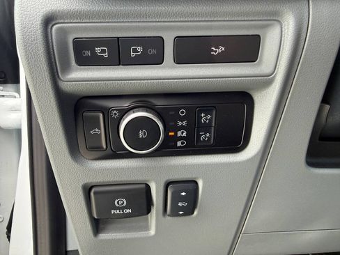 Used 2024 Ford F150 Lariat w/ Equipment Group 502A High AWD/4WD image 31