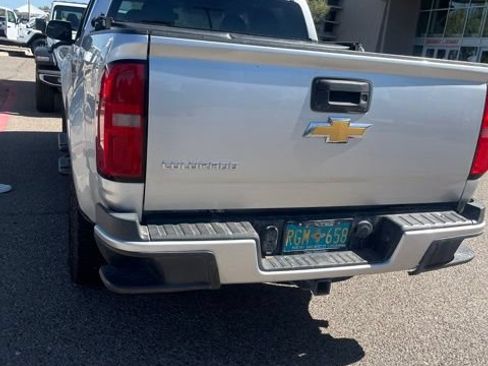 Used 2018 Chevrolet Colorado W/T w/ WT Convenience Package RWD image 12