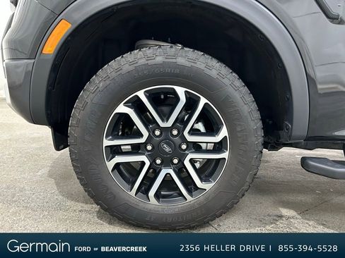 Used 2025 Ford Ranger Lariat w/ FX4 Off-Road Package image 12