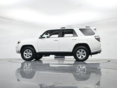 Used 2024 Toyota 4Runner SR5 image 39