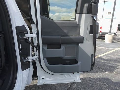 New 2025 Ford F550 4x4 Supercab Super Duty image 19