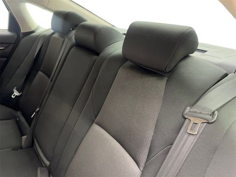 Used 2018 Honda Accord EX image 34