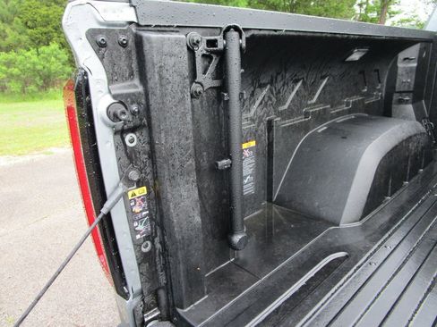 New 2025 GMC Sierra 1500 Denali Ultimate image 16