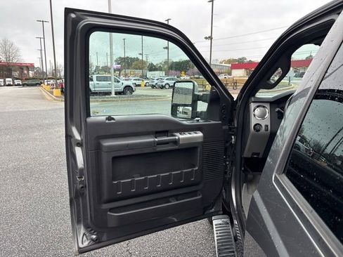 Used 2013 Ford F250 Lariat w/ Lariat Ultimate Pkg image 11