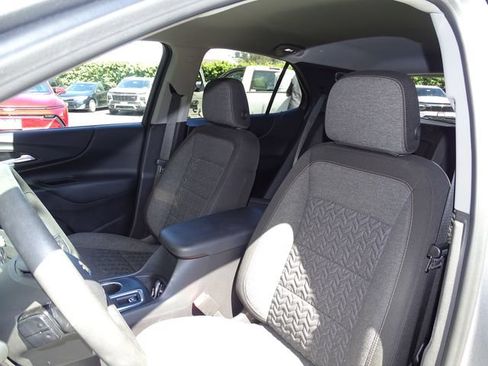 Used 2023 Chevrolet Equinox LT FWD image 8