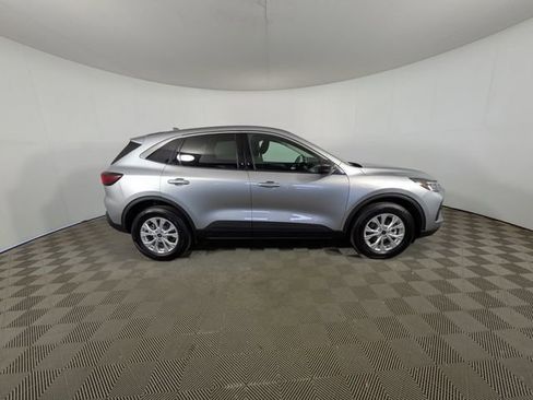 Used 2023 Ford Escape Active AWD/4WD image 30