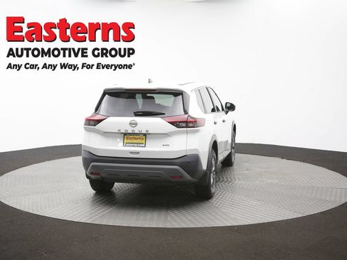 Used 2023 Nissan Rogue S AWD/4WD image 40