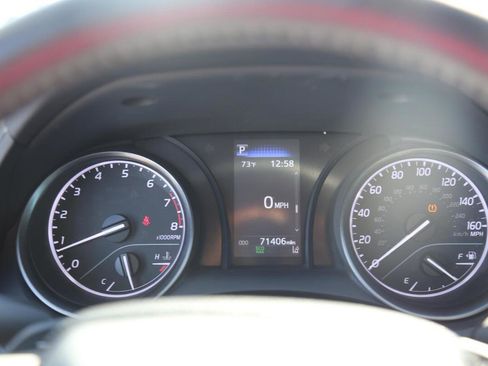 Used 2023 Toyota Camry SE image 9