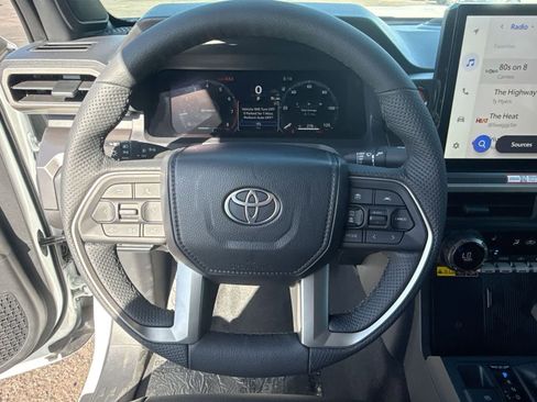 Used 2025 Toyota Tacoma TRD Sport w/ TRD Sport Premium Package image 25